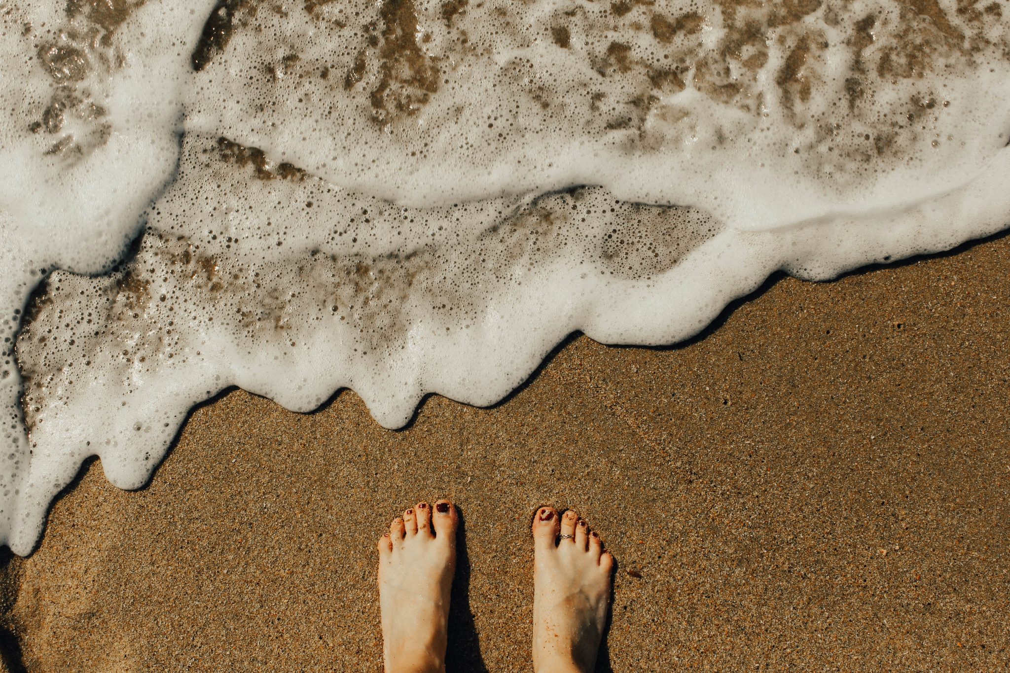 conseils-pour-mettre-en-valeur-ses-pieds-la-plage-pseudonymes